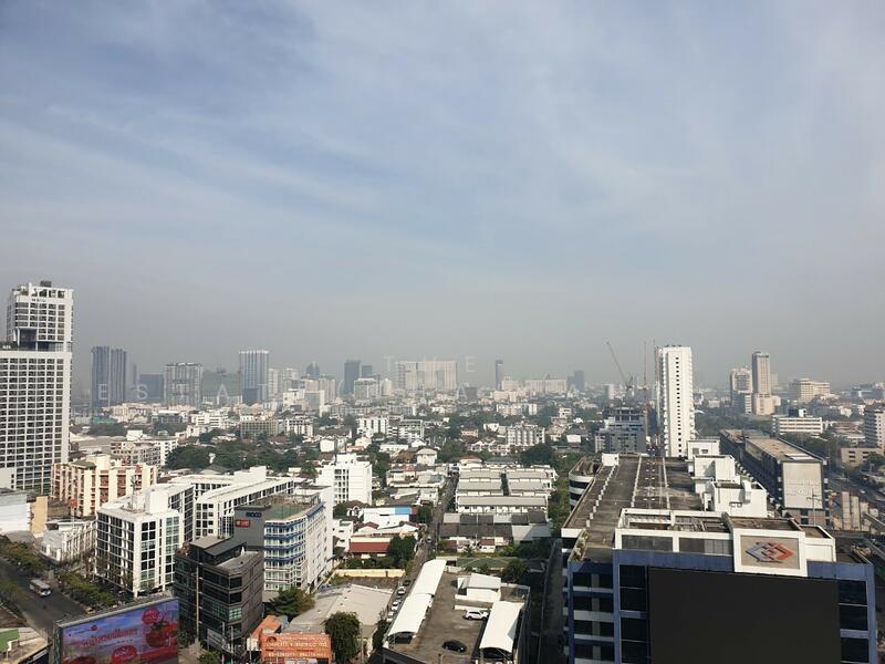 Whizdom Avenue Ratchada-Ladprao, Bangkok