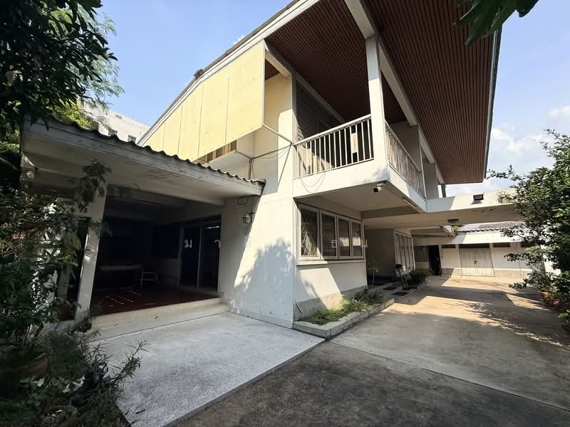 Land 199 sq.w. Inthamara 21, Bangkok