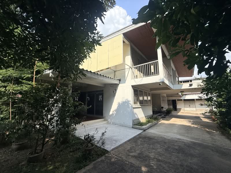 Land 199 sq.w. Inthamara 21, Bangkok