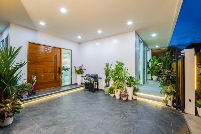 Casa Anjonietta, Bangkok