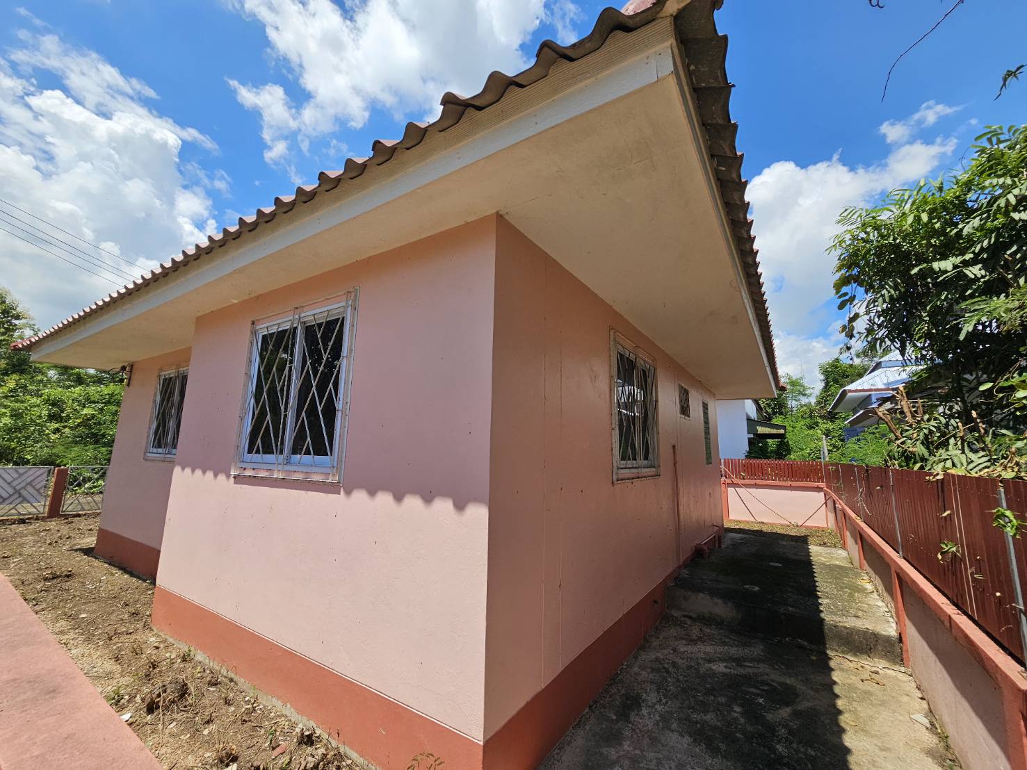 บ้านเดี่ยว โครงการคันทรีวิลล์ ลำปาง : ปรับปรุงใหม่
