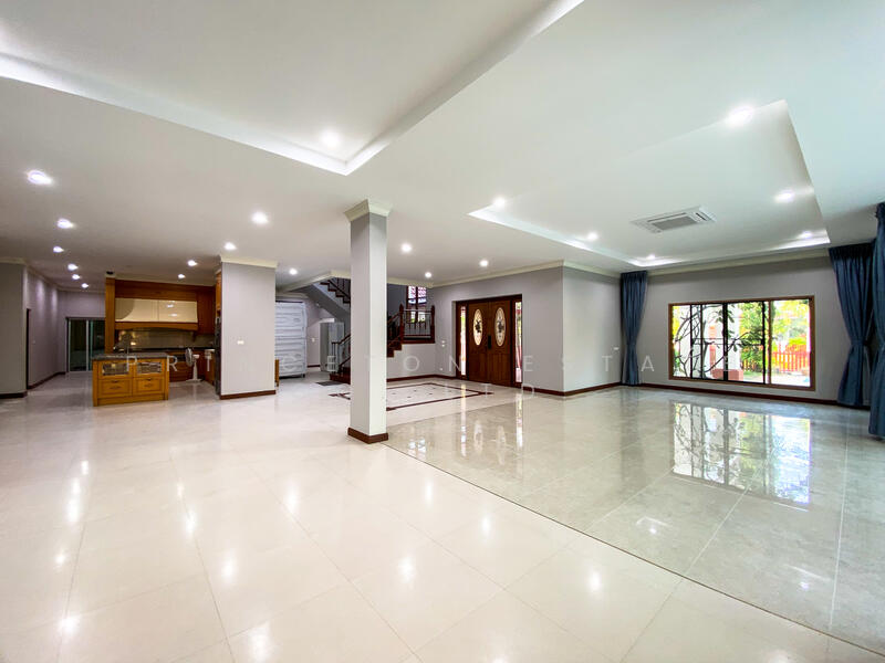 Prukpirom Regent Sukhumvit, Bangkok