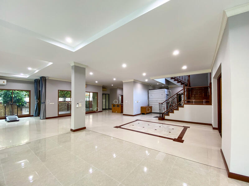 Prukpirom Regent Sukhumvit, Bangkok
