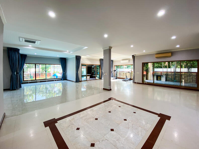 Prukpirom Regent Sukhumvit, Bangkok