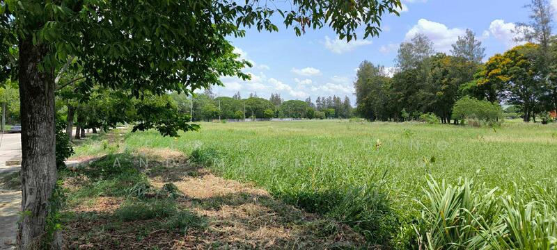 Land for sale: 2 rai in Windsor Golf Course area, Nong Chok District, Bangkok