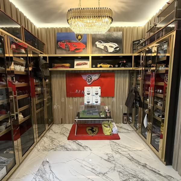 ขายบ้านเดี่ยว Luxury Modern นาคนิวาส–ลาดพร้าว | บ้านสร้างเอง 2 ชั้น 92 ตร.ว. พื้นที่ใช้สอย 500 ตร.ม., Bangkok