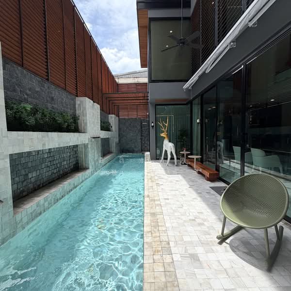 ขายบ้านเดี่ยว Luxury Modern นาคนิวาส–ลาดพร้าว | บ้านสร้างเอง 2 ชั้น 92 ตร.ว. พื้นที่ใช้สอย 500 ตร.ม., Bangkok