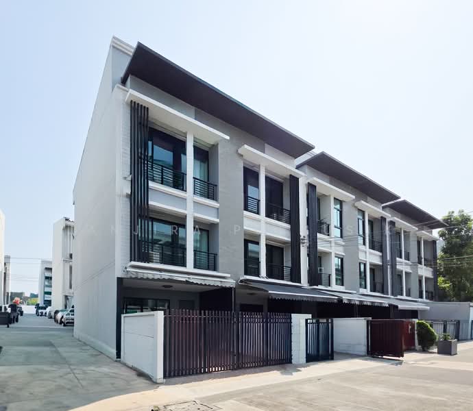 Baan Klang Muang Rama 9-Ramkhmahaeng, Bangkok