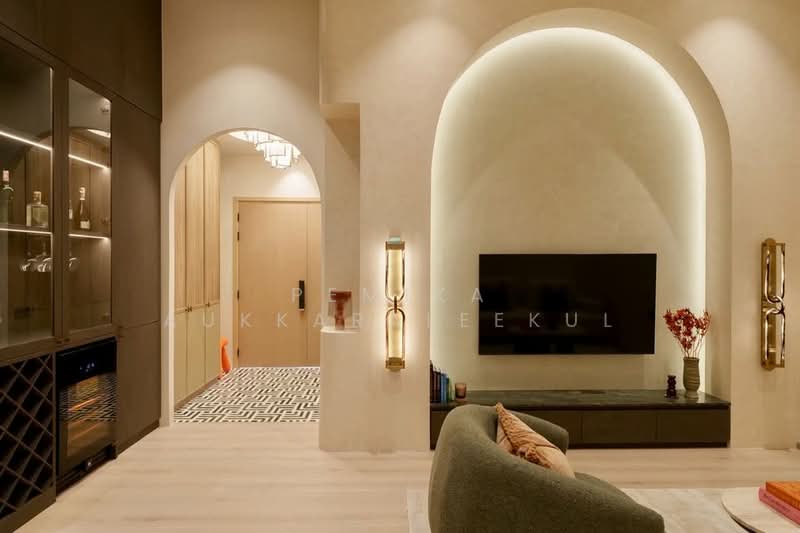 3-BR Townhouse, Bangkok