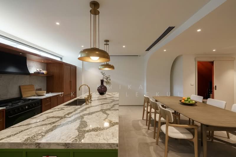 3-BR Townhouse, Bangkok