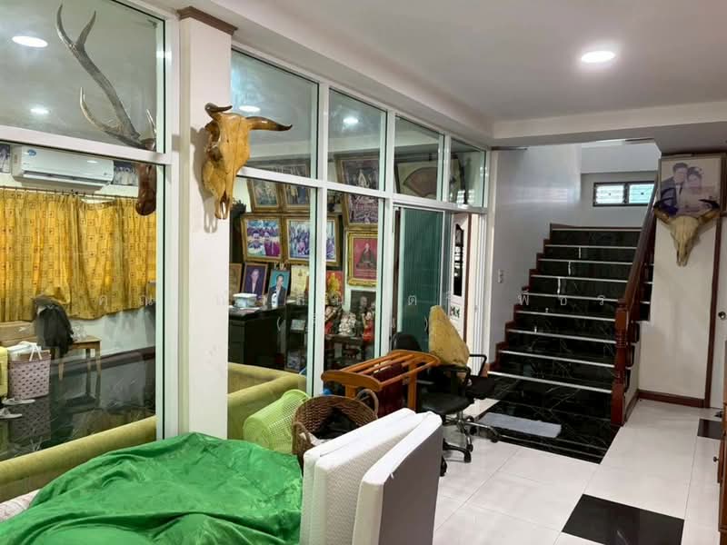 บ้านเดี่ยว 2 ชั้น 100 ตร.ว. บ้านเดี่ยว ซอยนาคนิวาส2 แยก8, Bangkok