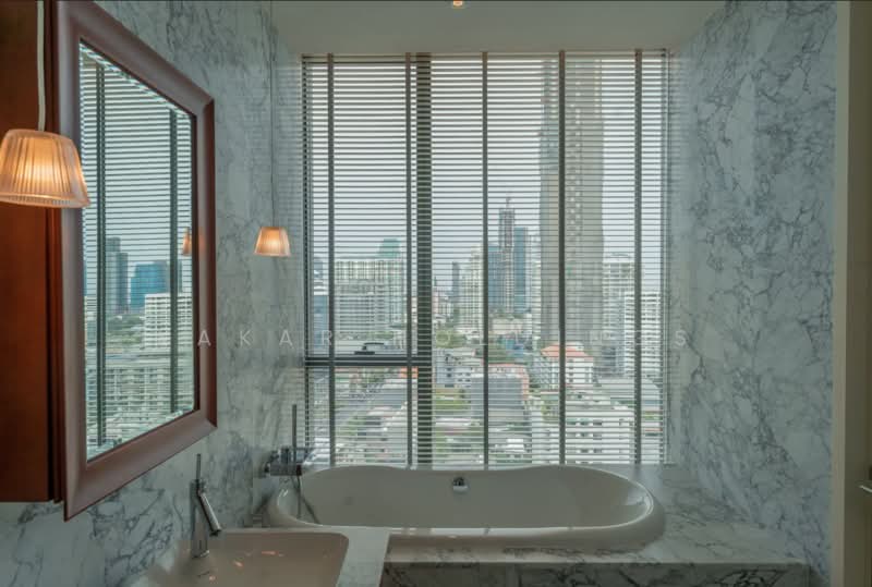 Khun By Yoo, Bangkok