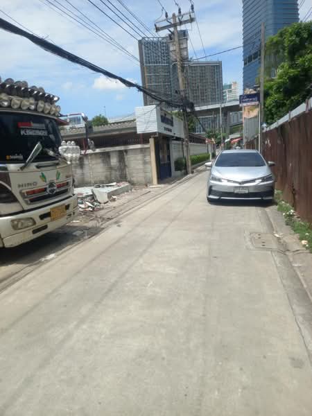 ซอยสาธุประดิษฐ์ 57 บางโพงพาง ยานนาวา กรุงเทพ, Bangkok