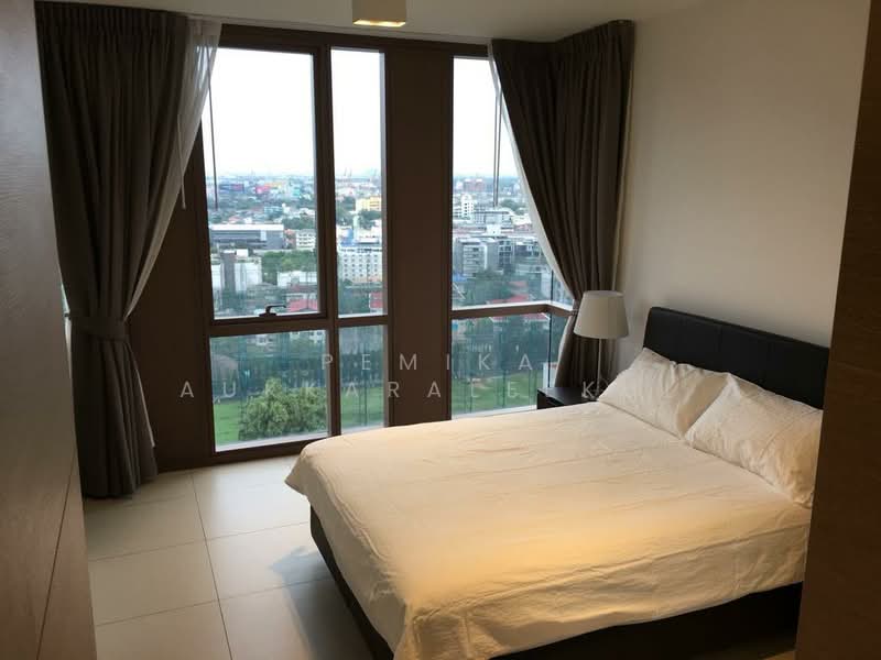The Lofts Ekkamai, Bangkok