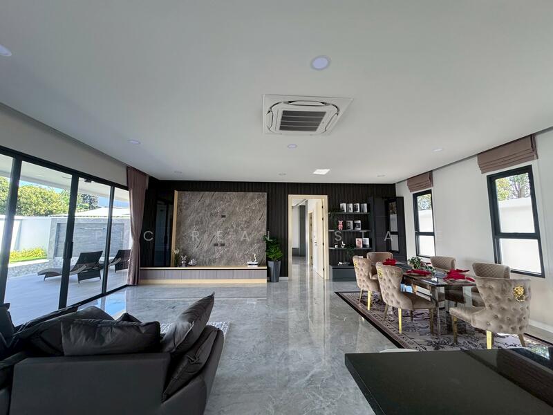 Luxury Pool Villa for Sale – Thung Klom–Tan Man, Pattaya, Chon Buri (Pattaya)