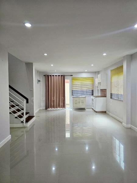 ขายด่วน ต่ำกว่าทุน ทาวน์โฮม 2 ชั้น หมู่บ้าน K-VILLAGE 3 (เค-วิลเลจ 3) ใจกลางเมืองกระบี่, Krabi