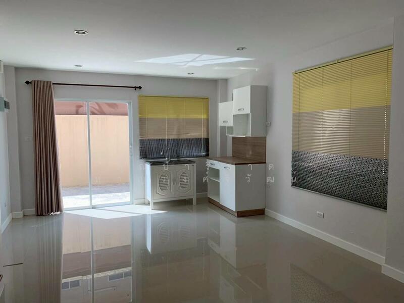 ขายด่วน ต่ำกว่าทุน ทาวน์โฮม 2 ชั้น หมู่บ้าน K-VILLAGE 3 (เค-วิลเลจ 3) ใจกลางเมืองกระบี่, Krabi
