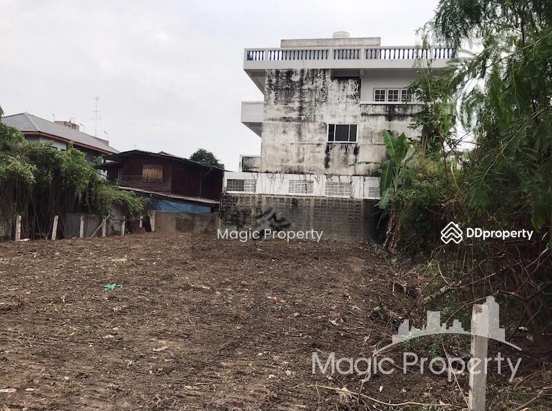 Land For Sale on Sutthisan Winitchai Rd, Bangkok
