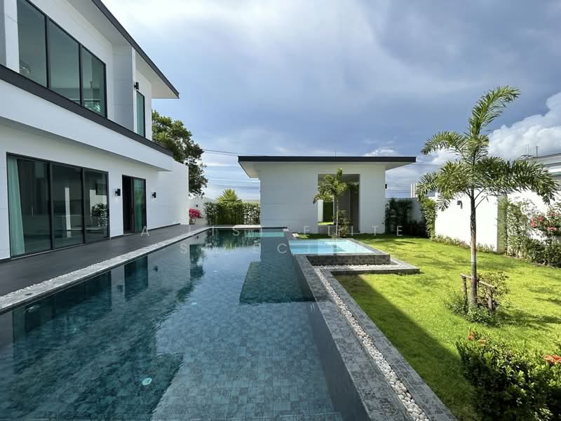 Layan Chak Nok, Chon Buri (Pattaya)