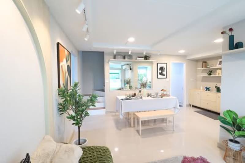 Baan GreenHaus, Pathum Thani
