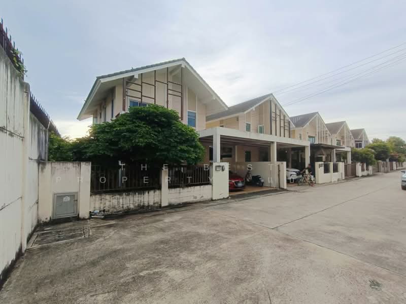 แมกโนลีย์ ศรีราชา (Magnolie Sriracha), Chon Buri (Pattaya)