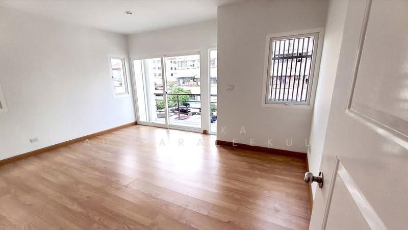 2-BR House, Bangkok