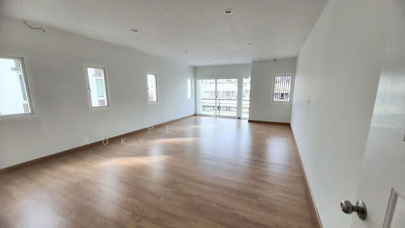 2-BR House, Bangkok