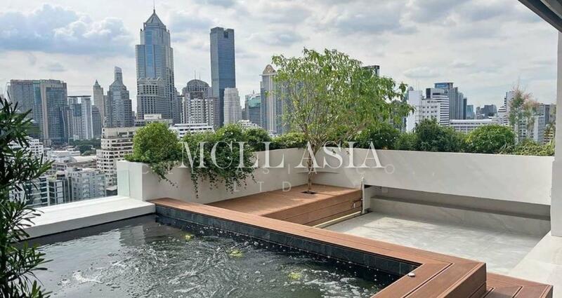 Crystal Garden, Bangkok