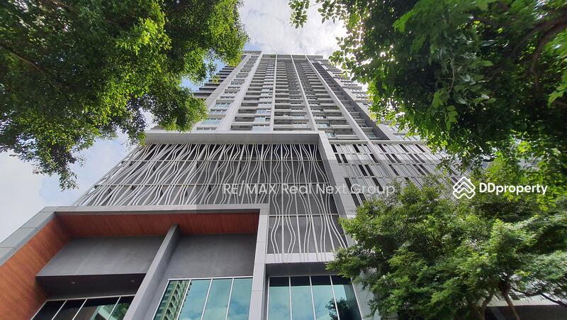 Rhythm Sathorn-Narathiwas, Bangkok