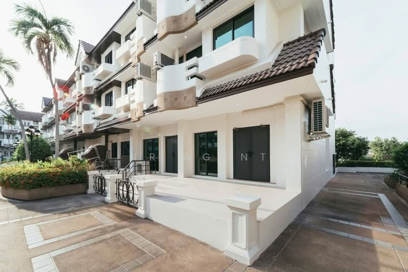 Regent 71 Place, Bangkok