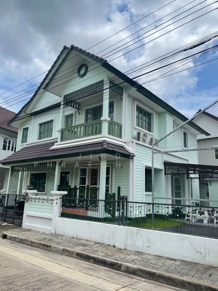 Vararom Lakeview, Samut Prakan