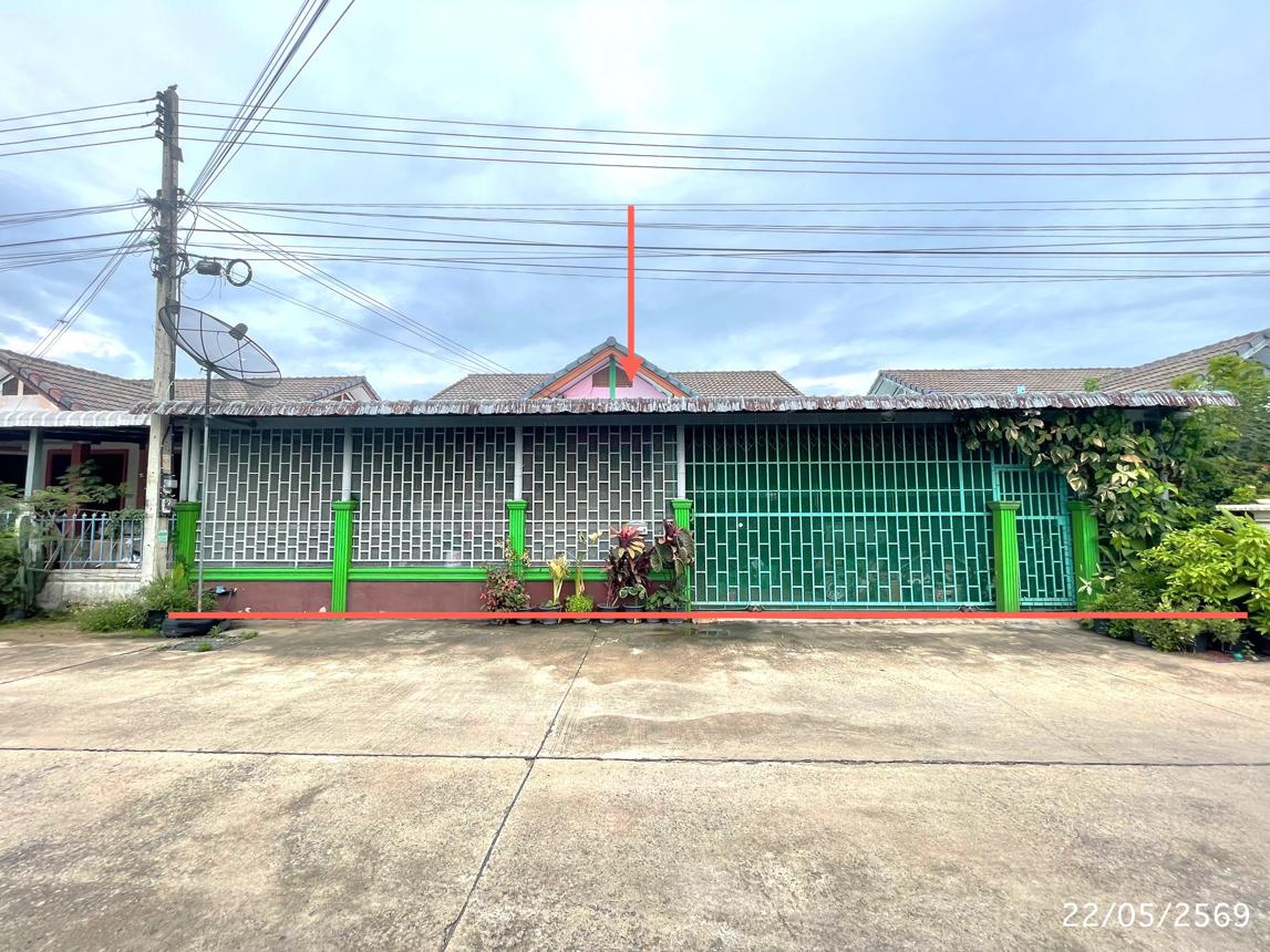 Single House at Parichat Land, Tha Tako, Nakhon Sawan