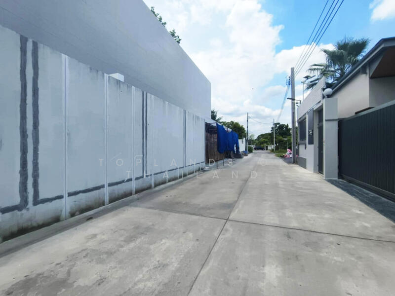 ขายที่ดิน เลียบด่วนเอกมัย-รามอินทรา (เหมาะสร้าง บ้านหรู + สำนักงาน) เนื้อที่ 2-0-0 ไร่ ถนน 6 m., Bangkok