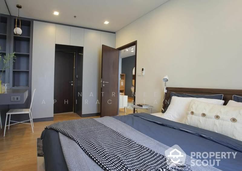 Le Luk Condominium, Bangkok