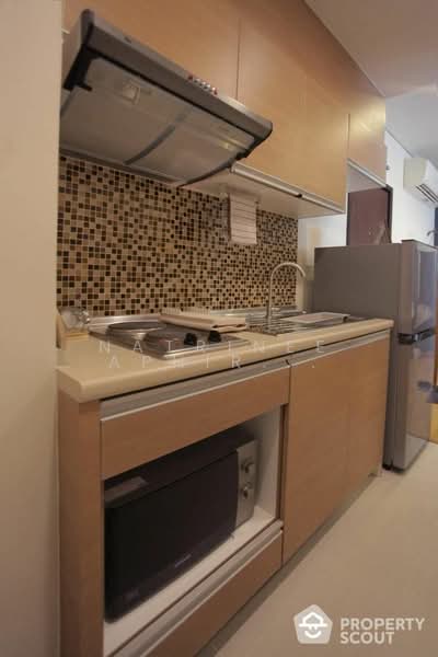 Le Luk Condominium, Bangkok