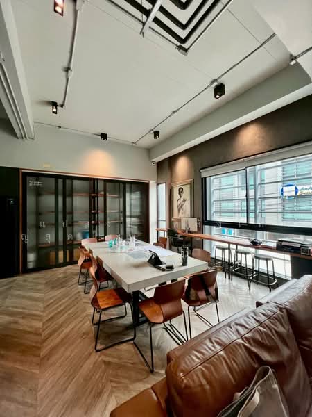 Prime Location for Business & Living: Arco Home Office Ekamai-Ramintra, Bangkok