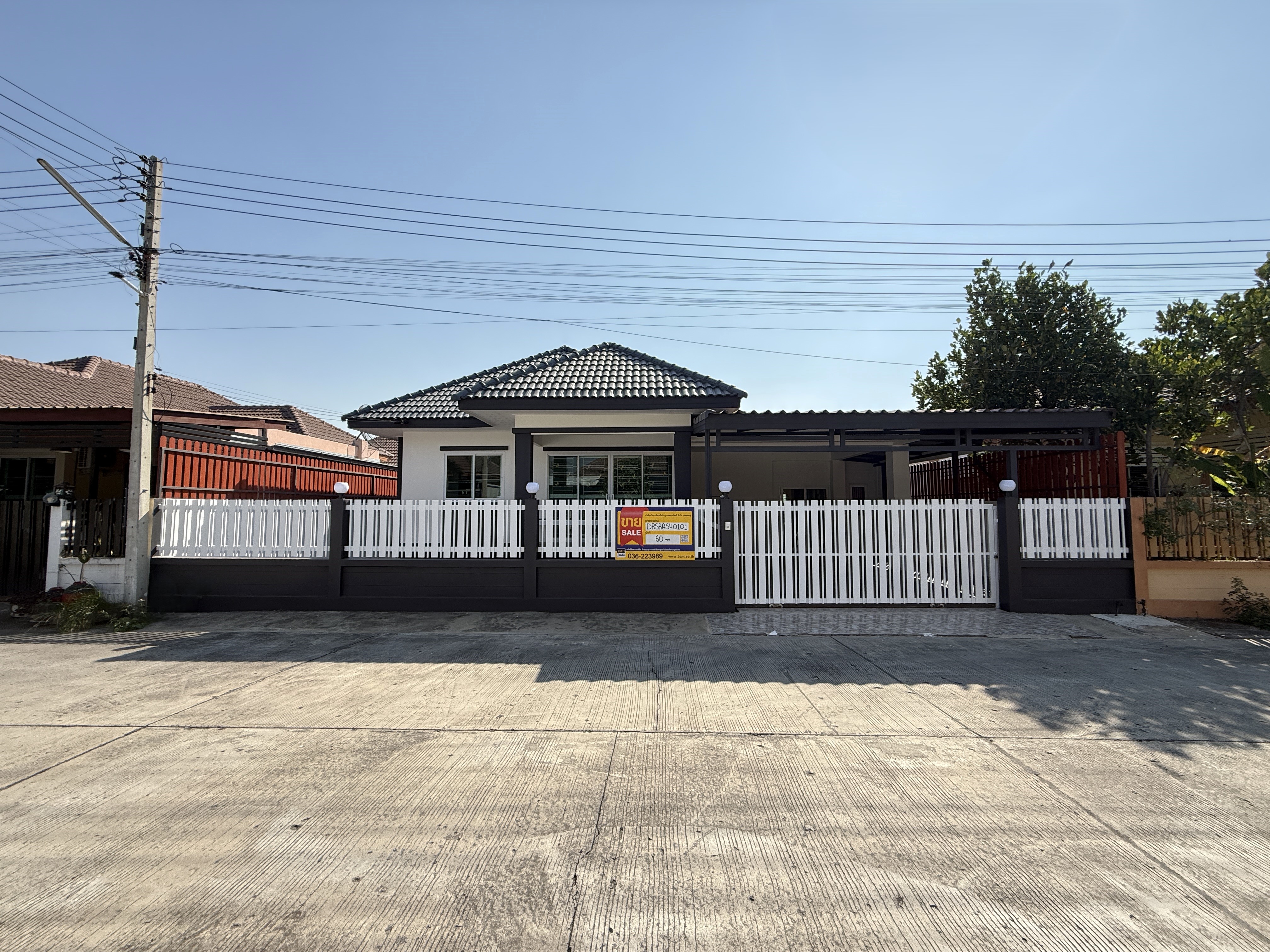 Single-story detached house in Somkamon Village: Newly renovated