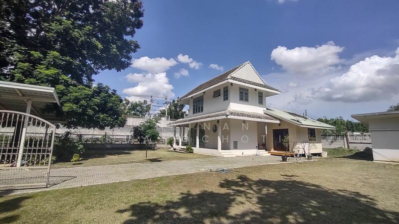 2-BR House, Bangkok