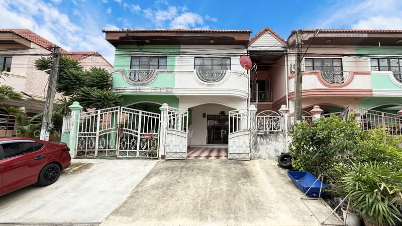 Rungkit Villa 9 Romklao 58, bangkok
