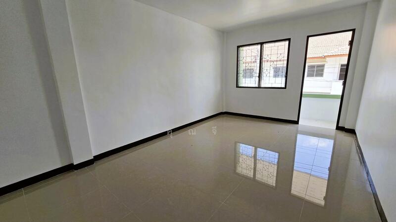 ขาย ทาวน์เฮ้าส์ 2 ชั้น ใกล้ถนนทางหลวง 3296 บางปลา บางเลน นครปฐม เดินทางสะดวกใกล้ถนนใหญ่!, Nakhon Pathom