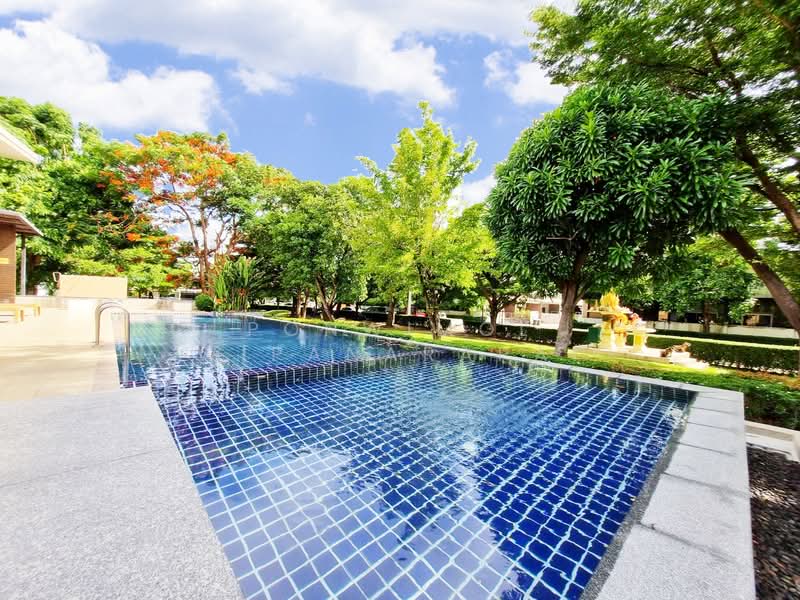 Villette Lite Pattanakarn, Bangkok