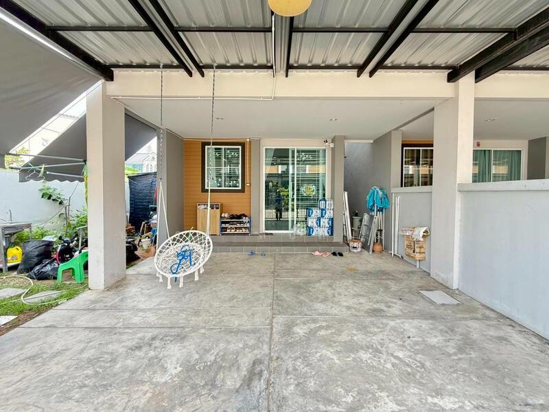 เดอะมิกซ์ชาเลต์ แหลมฉบัง, Chon Buri (Pattaya)
