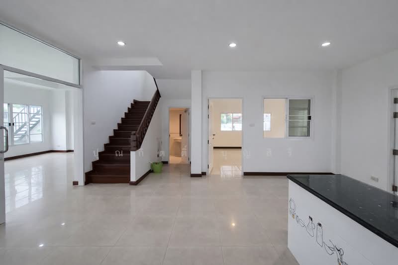 Preecha Romklao, Bangkok