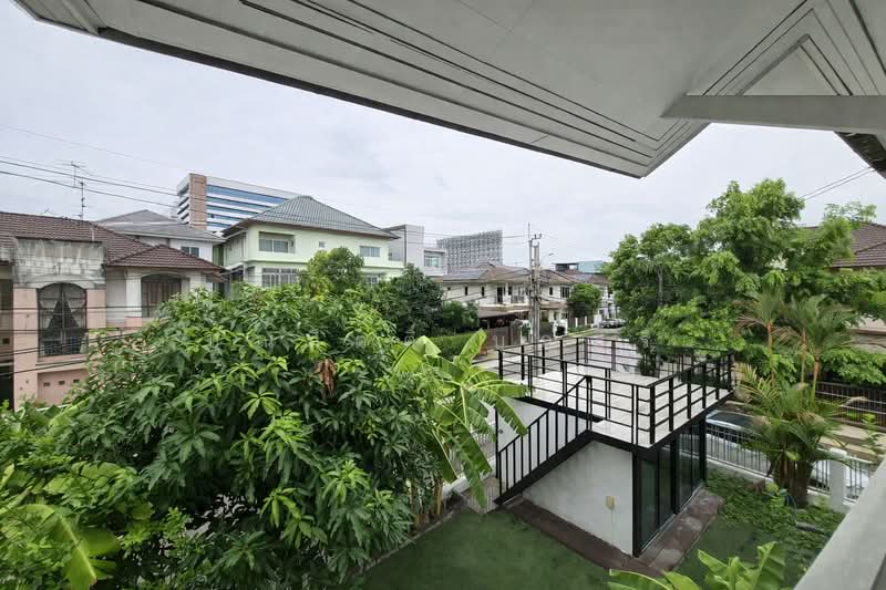 Preecha Romklao, Bangkok