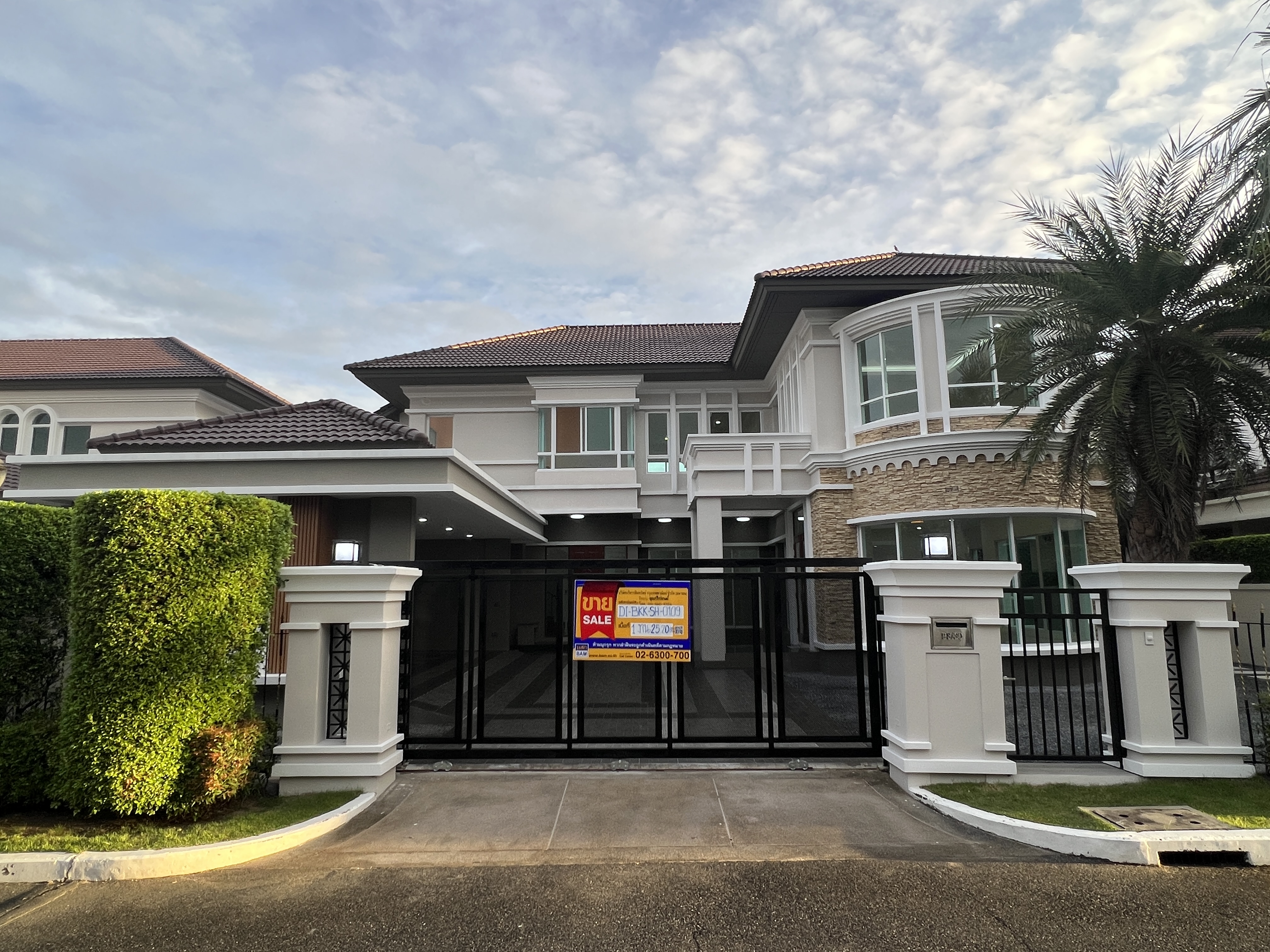 บ้านเดี่ยว 2 ชั้น โครงการแกรนด์บางกอก บูเลอวาร์ด สาทร-ราชพฤกษ์ : ปรับปรุงใหม่