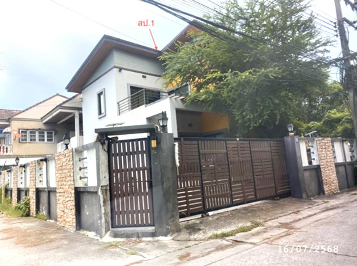 บ้านเดี่ยว 2 ชั้น เนื้อที่ 120 ตารางวา ราคา 2.8 ล้านบาท ใกล้ชายหาดบางแสน