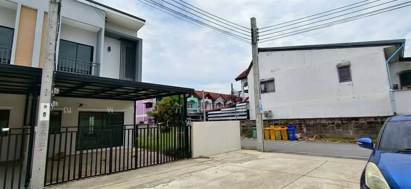 เดอะ ซินโค่ ทาวน์ (The Cinco Town), Nonthaburi