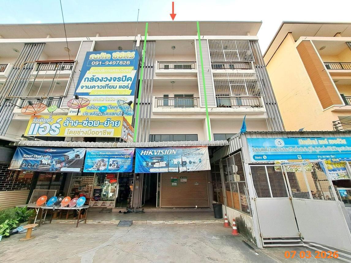 Commercial Townhouse in Si Racha, Chonburi