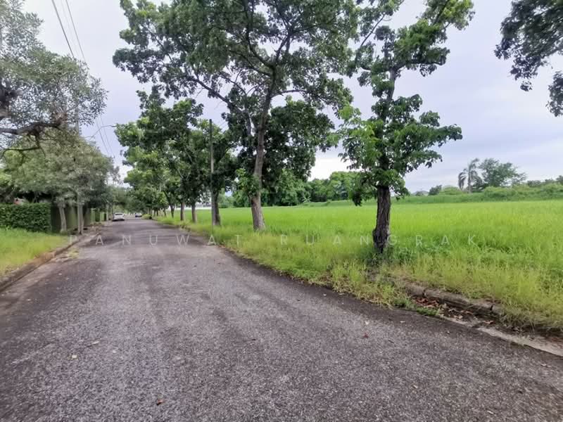 ในสนามกอล์ฟ เลควูด Lakewood ซอย 16 ขนาด, Samut Prakan