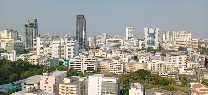 Chewathai Ratchaprarop, Bangkok